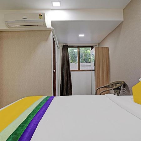 Glitz Hotels Golden Birds - Mahape, Navi Mumbai Buitenkant foto